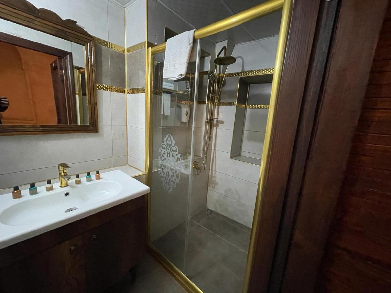Lariva Konaklari Sanlıurfa Buitenkant foto